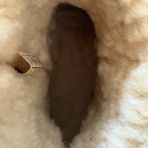 Ugg Classic Minis-size 7 - Picture 7 of 8